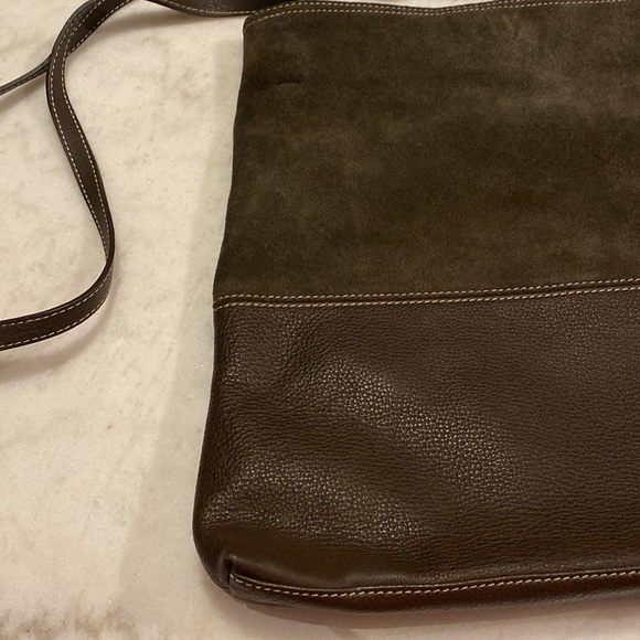 Beautiful Levenger leather and suede crossbody bag - Picture 3 of 10